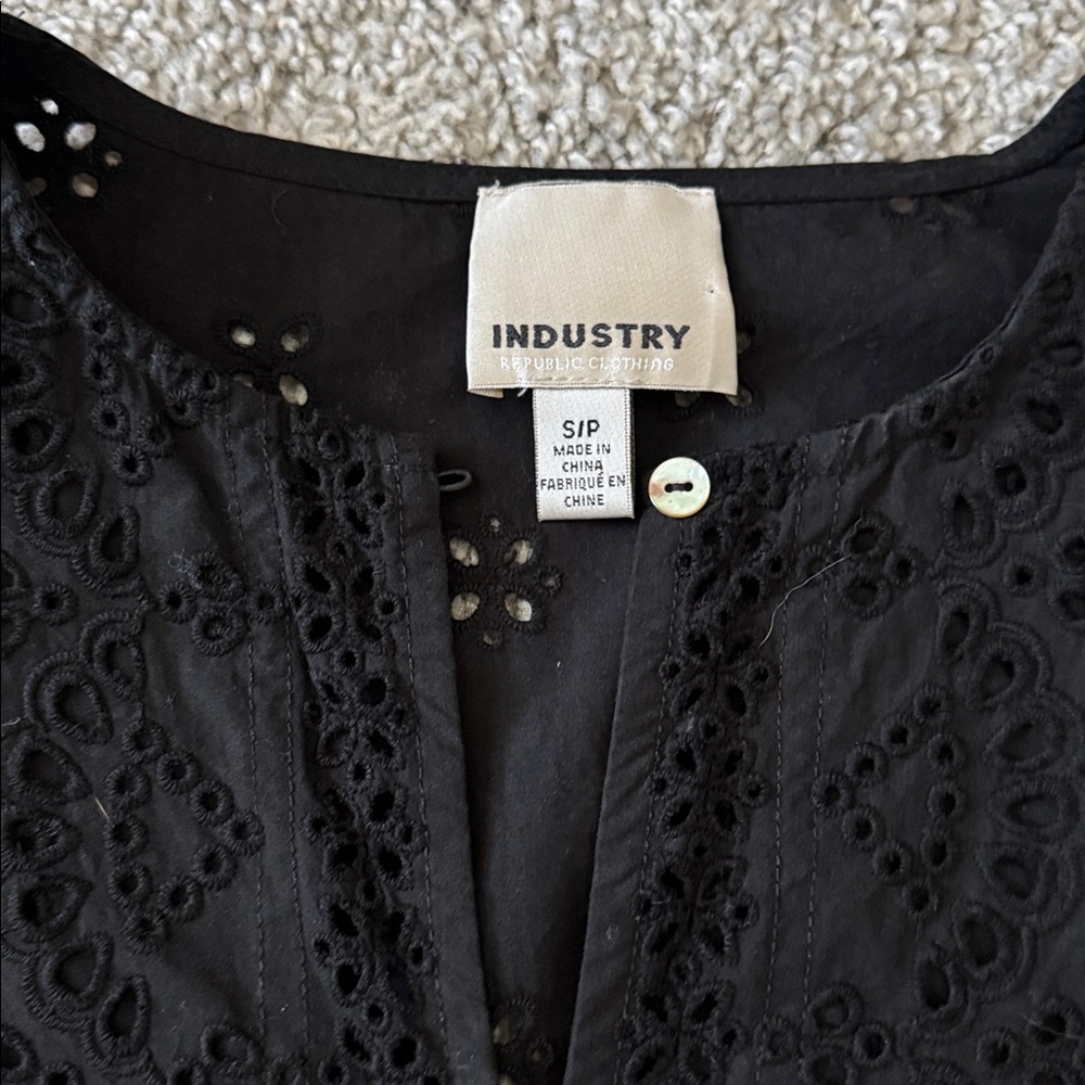 Industry Eyelet Blouse - Picture 3 of 3